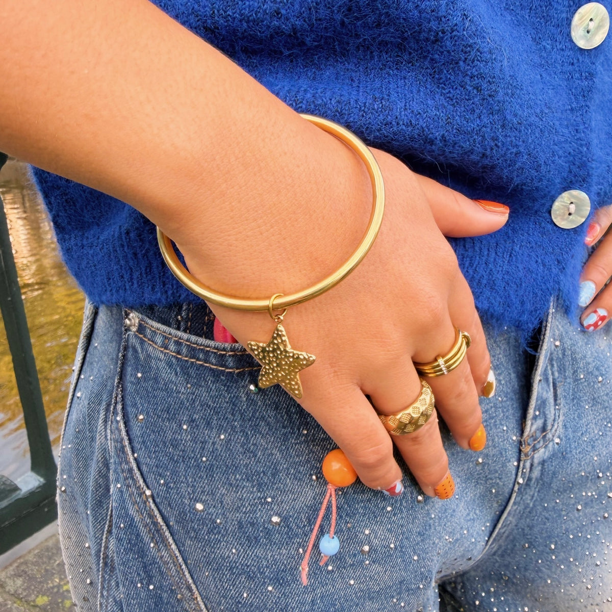 ONE LESS LONELY GIRL armband