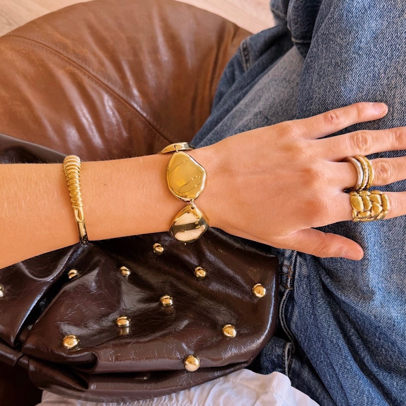 GHOSTED armband