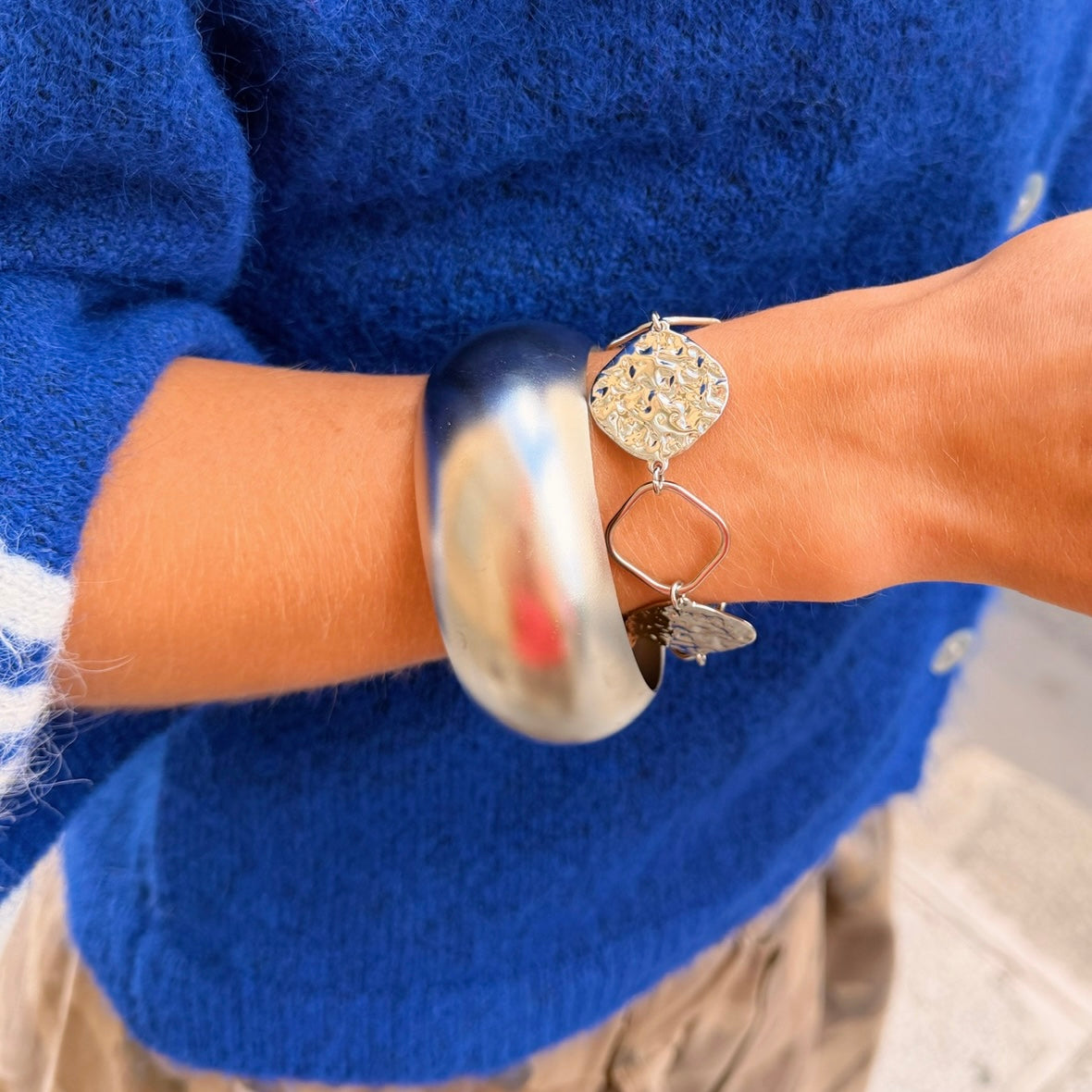 CONFIDENT armband