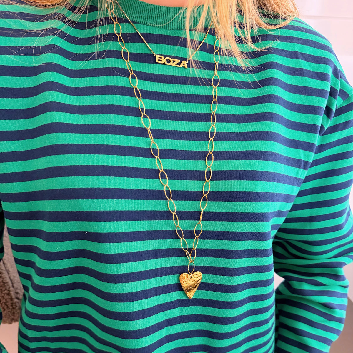 LOVE IS BLIND ketting