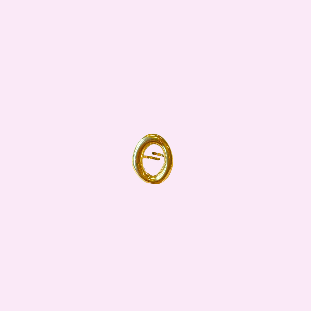 TRENDSETTER ring